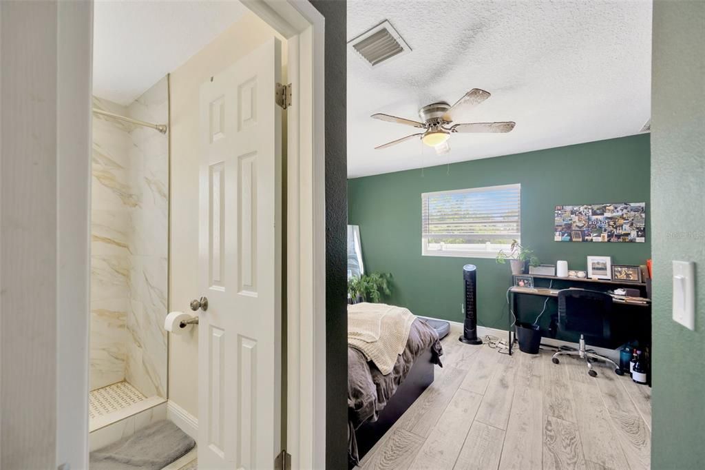 合同活跃: $2,750 (3 贝兹, 2 浴室, 1204 平方英尺)