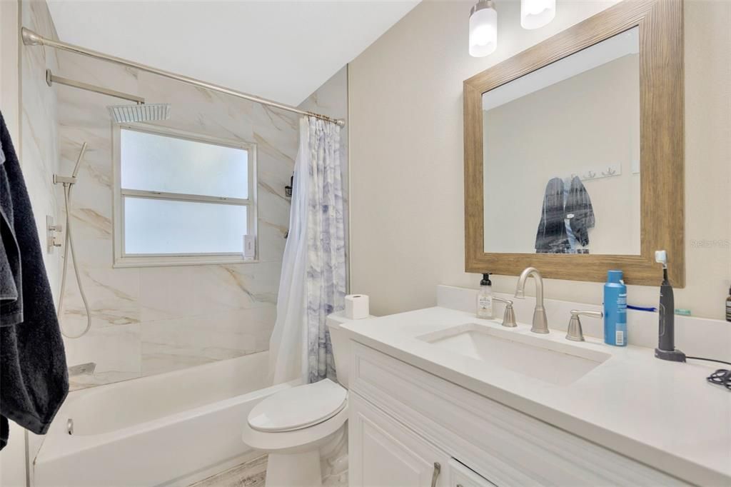 合同活跃: $2,750 (3 贝兹, 2 浴室, 1204 平方英尺)