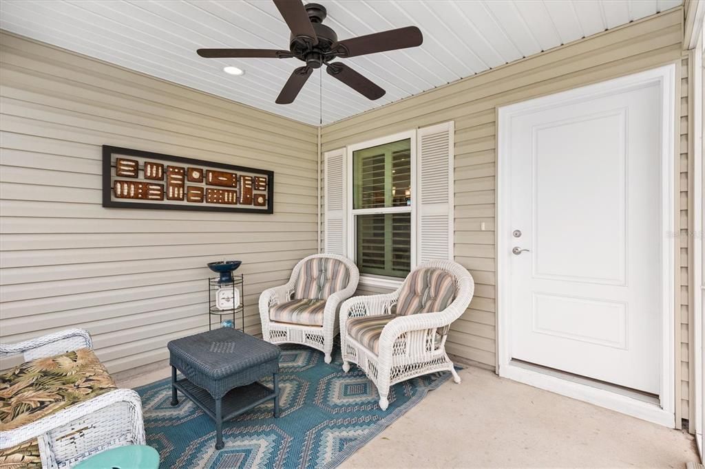 Active With Contract: $249,900 (2 beds, 2 baths, 1148 Square Feet)