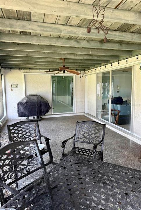 待售: $398,900 (2 贝兹, 2 浴室, 1391 平方英尺)