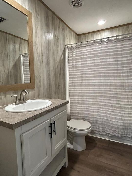 En Venta: $284,900 (3 camas, 2 baños, 1512 Pies cuadrados)