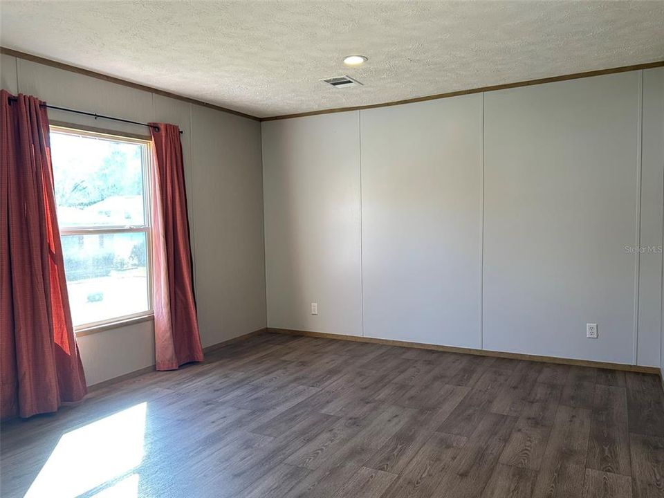 En Venta: $284,900 (3 camas, 2 baños, 1512 Pies cuadrados)