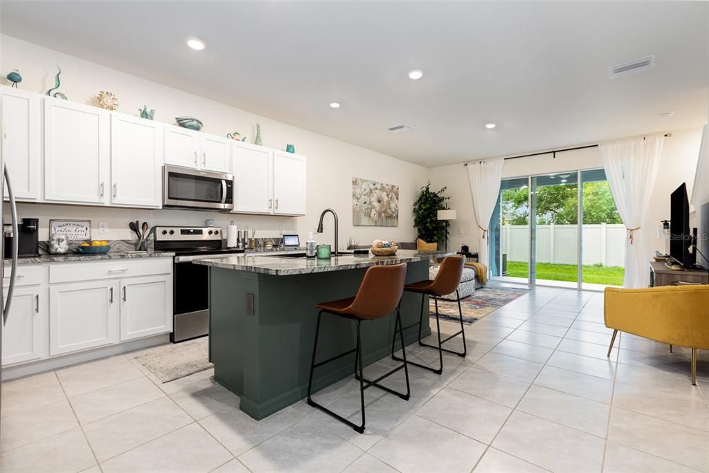 For Sale: $270,000 (3 beds, 2 baths, 1695 Square Feet)