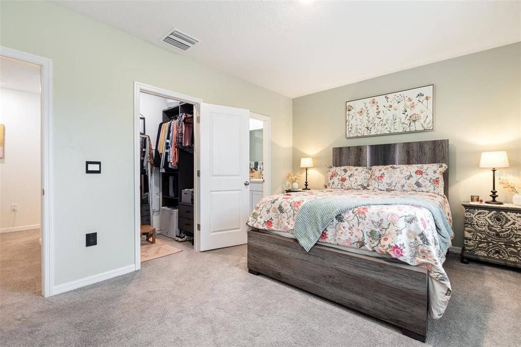 For Sale: $270,000 (3 beds, 2 baths, 1695 Square Feet)