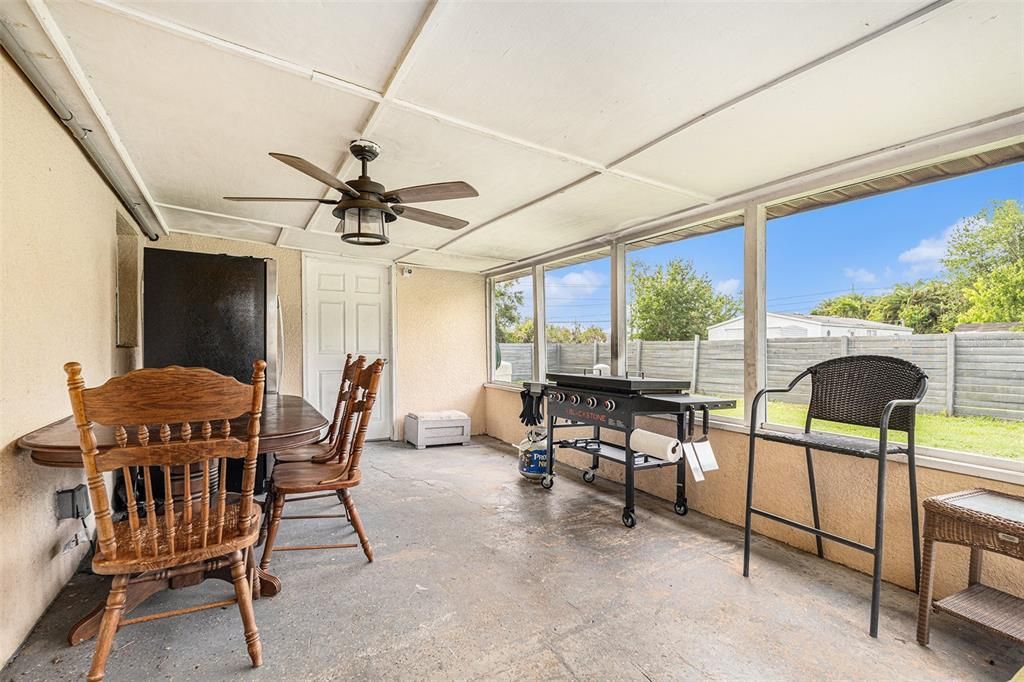 Active With Contract: $450,000 (3 beds, 2 baths, 2059 Square Feet)