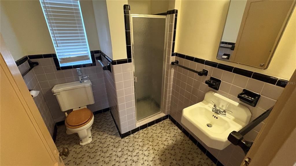 For Sale: $19,812 (0 beds, 0 baths, 1651 Square Feet)