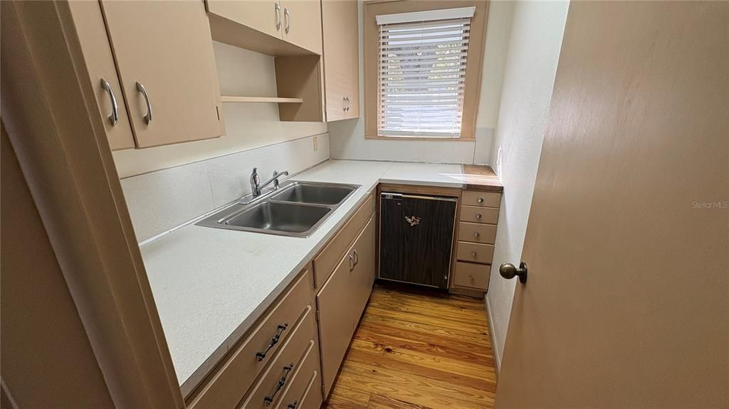 For Sale: $19,812 (0 beds, 0 baths, 1651 Square Feet)