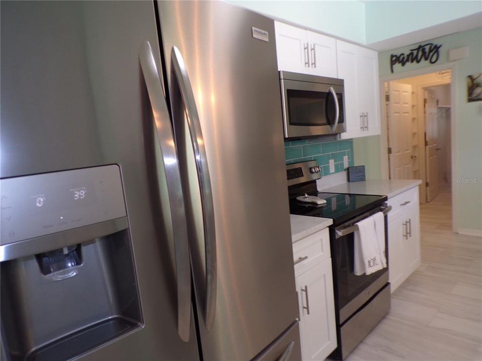 В аренду: $3,350 (3 спален, 2 ванн, 1922 Квадратных фут)