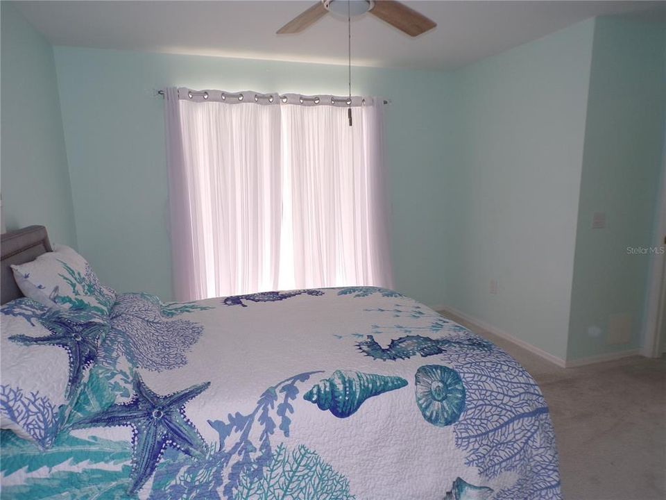 В аренду: $3,350 (3 спален, 2 ванн, 1922 Квадратных фут)