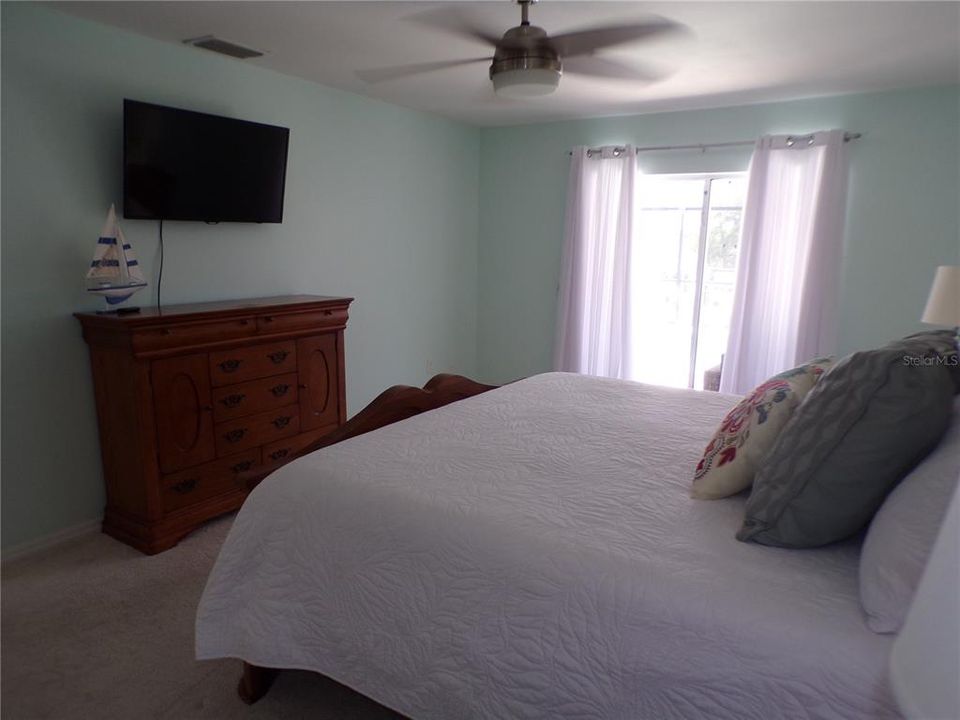 В аренду: $3,350 (3 спален, 2 ванн, 1922 Квадратных фут)