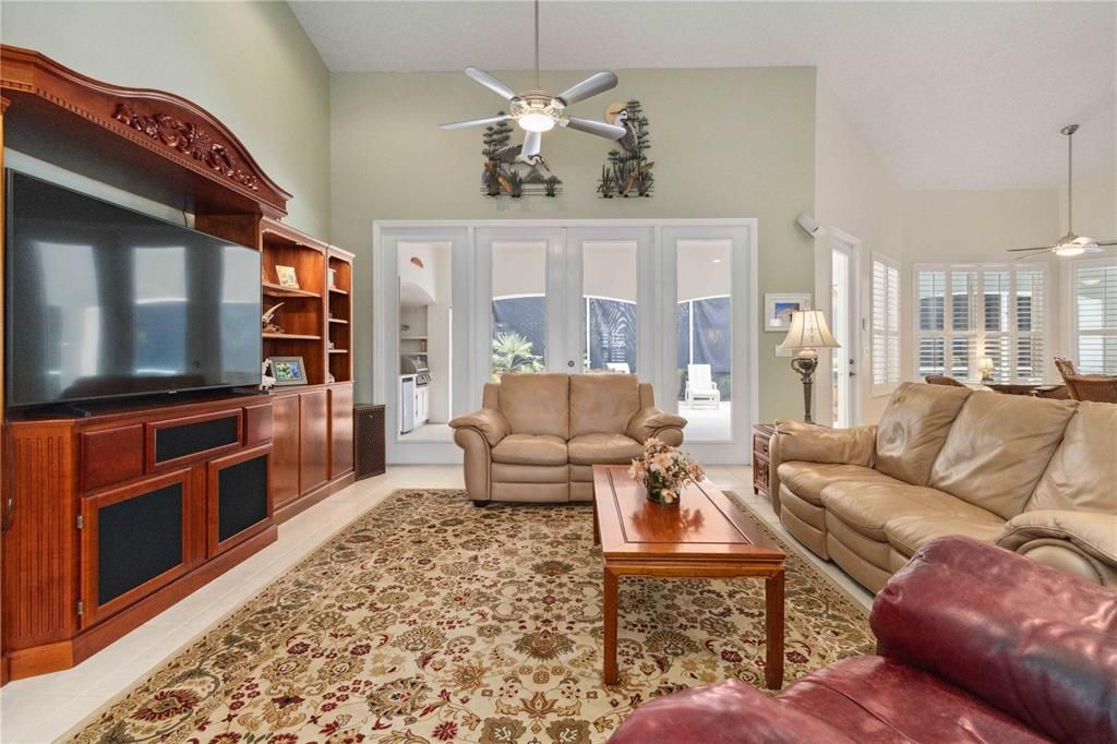 待售: $799,900 (3 贝兹, 3 浴室, 2701 平方英尺)