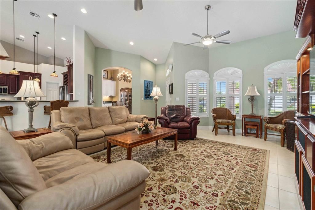 待售: $799,900 (3 贝兹, 3 浴室, 2701 平方英尺)