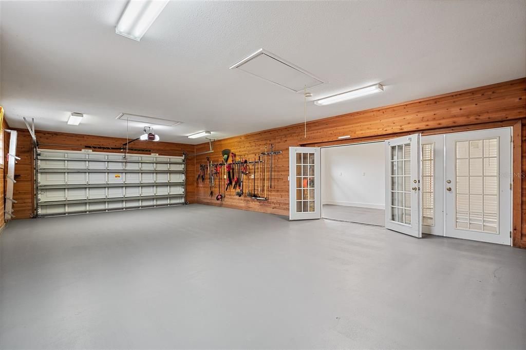 For Sale: $1,499,000 (5 beds, 4 baths, 4406 Square Feet)