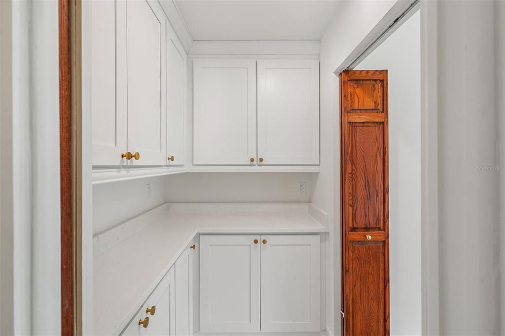 For Sale: $1,499,000 (5 beds, 4 baths, 4406 Square Feet)