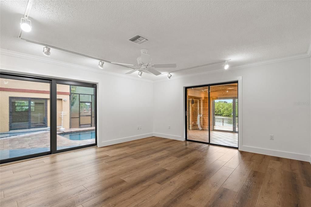 For Sale: $1,499,000 (5 beds, 4 baths, 4406 Square Feet)