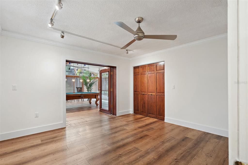 For Sale: $1,499,000 (5 beds, 4 baths, 4406 Square Feet)