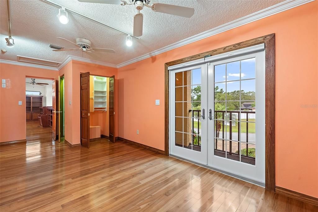 For Sale: $1,499,000 (5 beds, 4 baths, 4406 Square Feet)