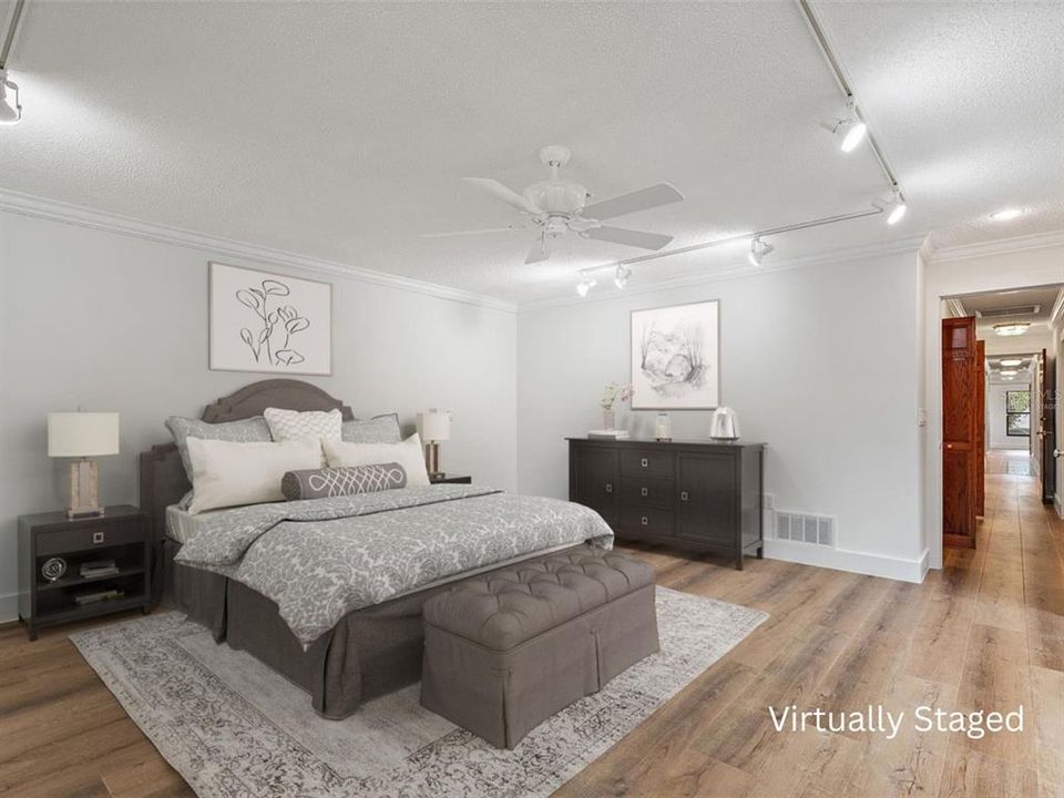 For Sale: $1,499,000 (5 beds, 4 baths, 4406 Square Feet)