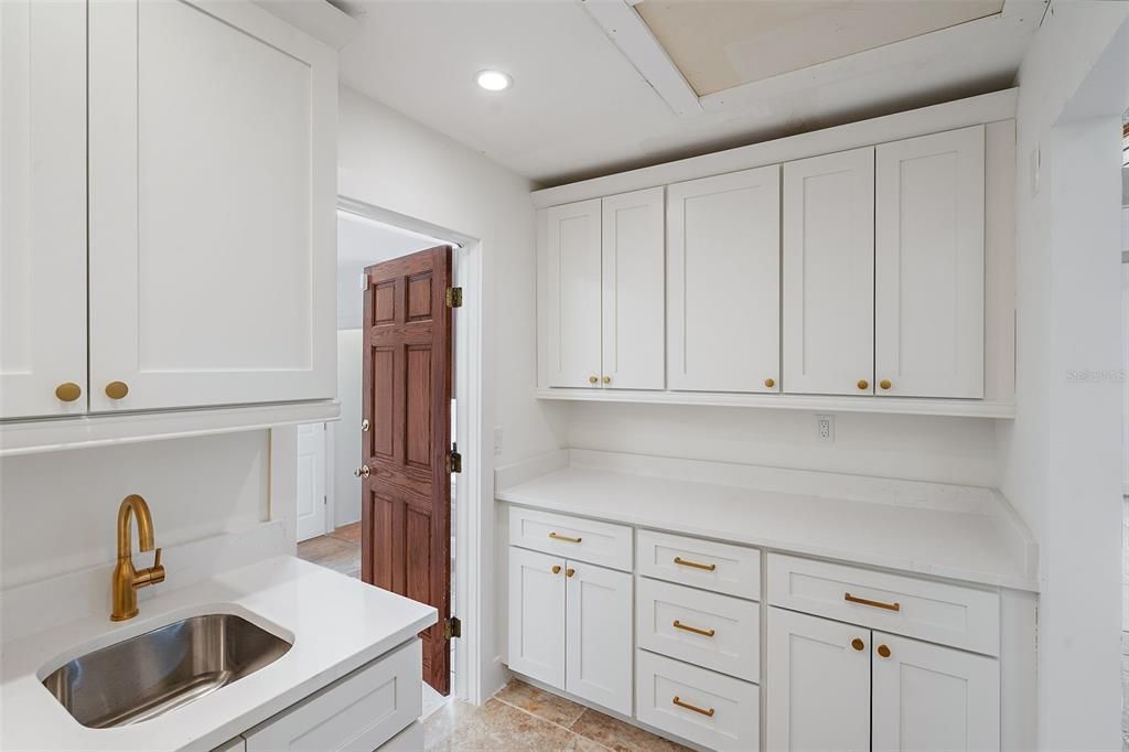 For Sale: $1,499,000 (5 beds, 4 baths, 4406 Square Feet)