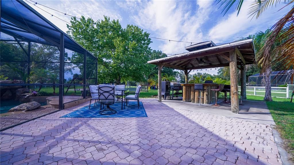 For Sale: $875,000 (5 beds, 2 baths, 3115 Square Feet)