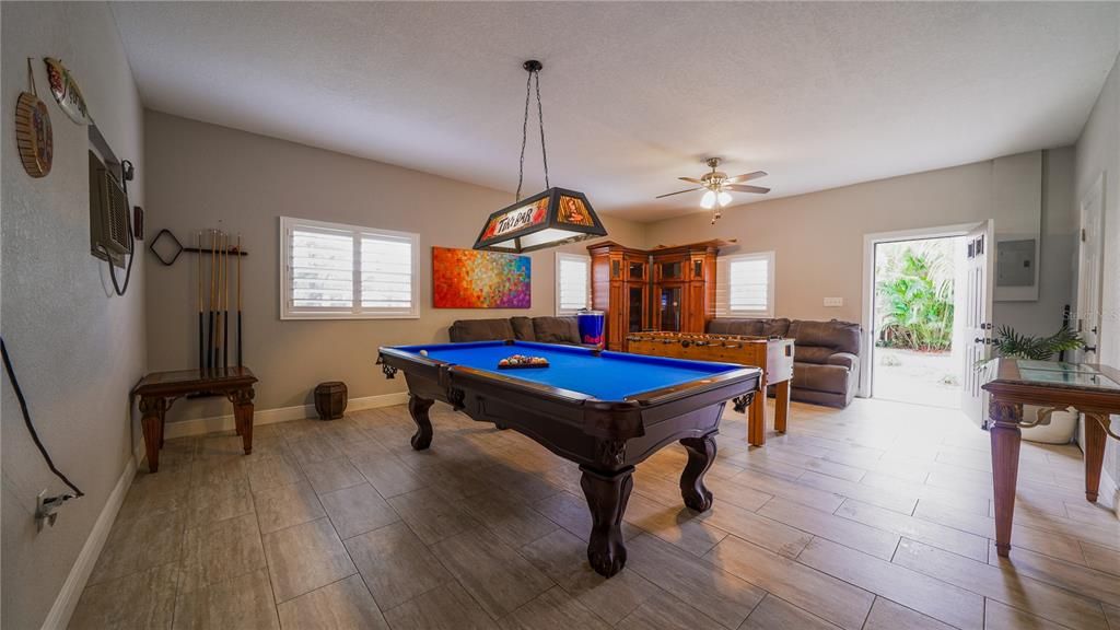 For Sale: $875,000 (5 beds, 2 baths, 3115 Square Feet)