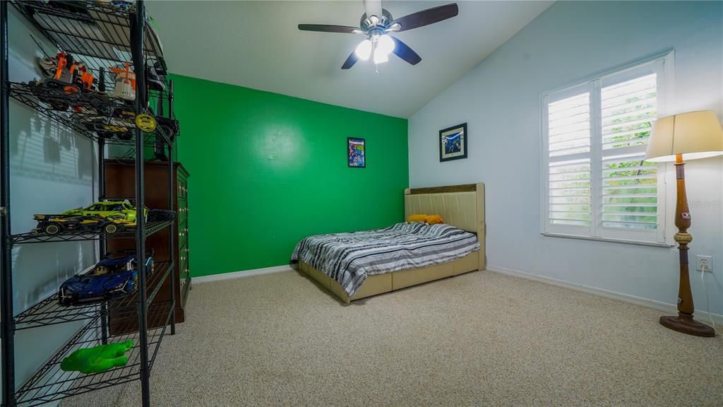 For Sale: $875,000 (5 beds, 2 baths, 3115 Square Feet)