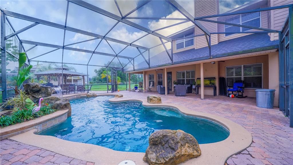 For Sale: $875,000 (5 beds, 2 baths, 3115 Square Feet)