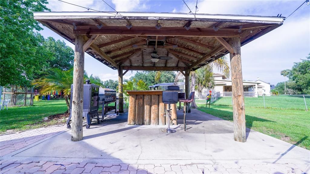 For Sale: $875,000 (5 beds, 2 baths, 3115 Square Feet)