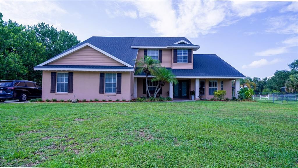 For Sale: $875,000 (5 beds, 2 baths, 3115 Square Feet)