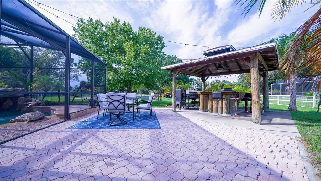 For Sale: $875,000 (5 beds, 2 baths, 3115 Square Feet)