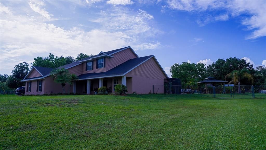 For Sale: $875,000 (5 beds, 2 baths, 3115 Square Feet)