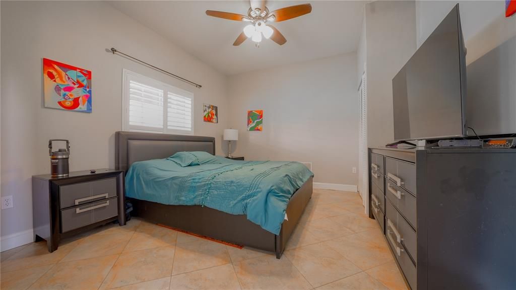 For Sale: $875,000 (5 beds, 2 baths, 3115 Square Feet)