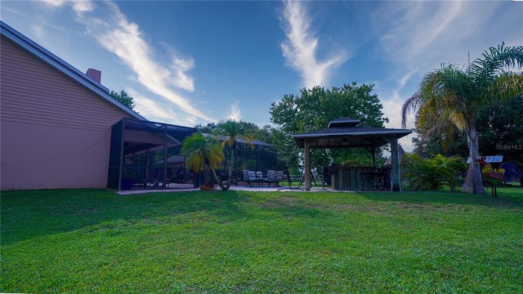 For Sale: $875,000 (5 beds, 2 baths, 3115 Square Feet)