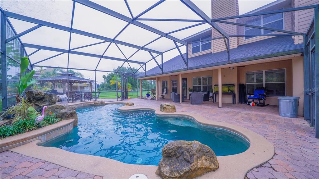 For Sale: $875,000 (5 beds, 2 baths, 3115 Square Feet)