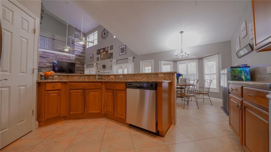 For Sale: $875,000 (5 beds, 2 baths, 3115 Square Feet)