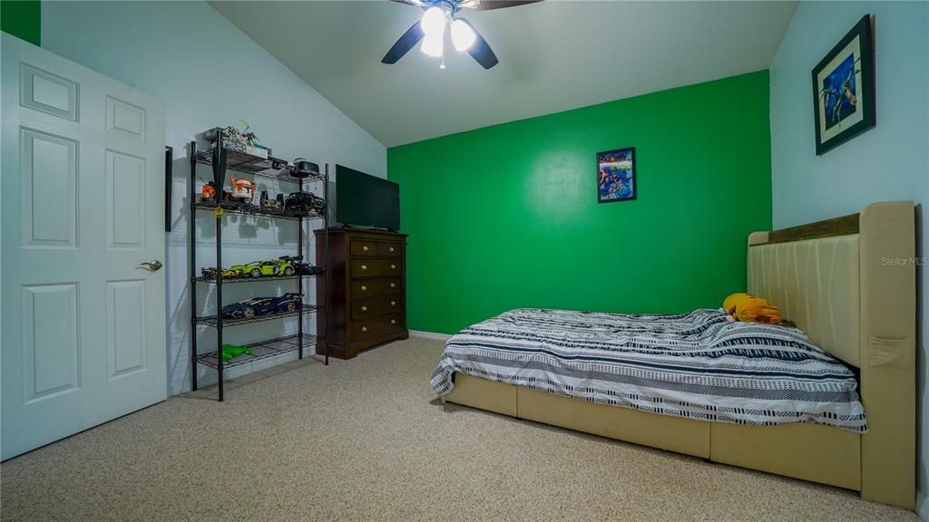 For Sale: $875,000 (5 beds, 2 baths, 3115 Square Feet)