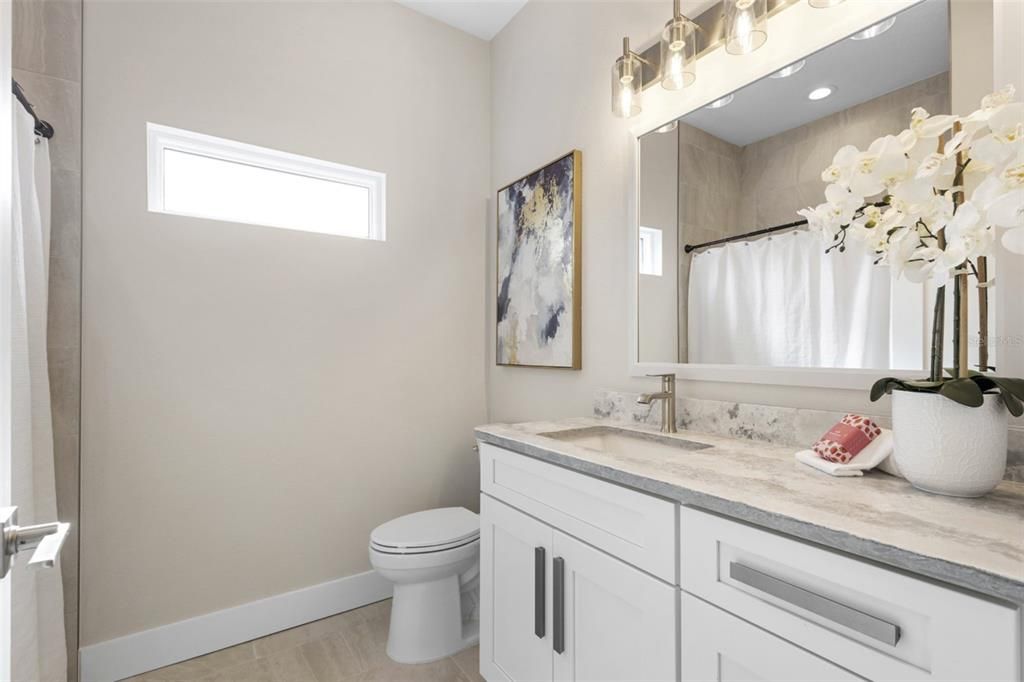 En Venta: $505,900 (4 camas, 2 baños, 1976 Pies cuadrados)