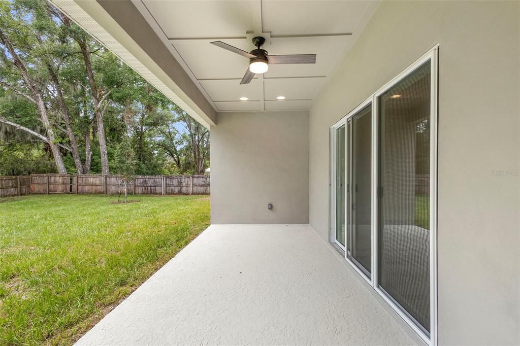 En Venta: $505,900 (4 camas, 2 baños, 1976 Pies cuadrados)