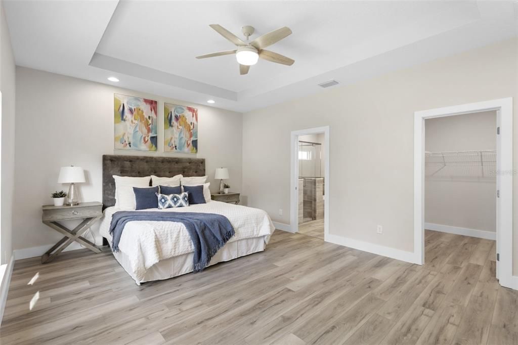 En Venta: $505,900 (4 camas, 2 baños, 1976 Pies cuadrados)