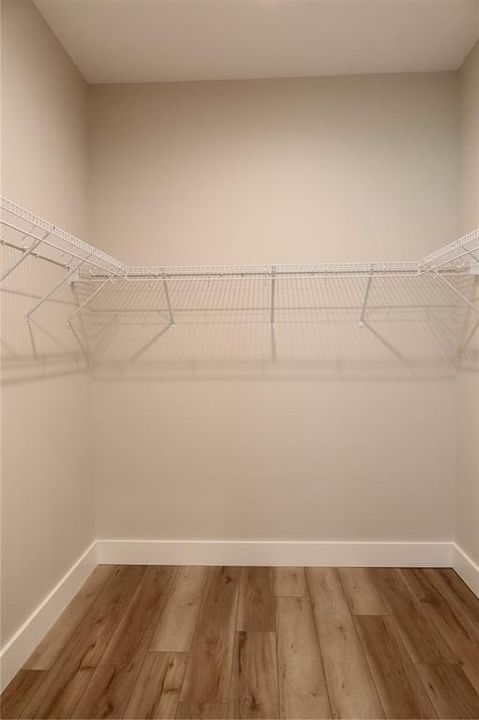 En Venta: $505,900 (4 camas, 2 baños, 1976 Pies cuadrados)