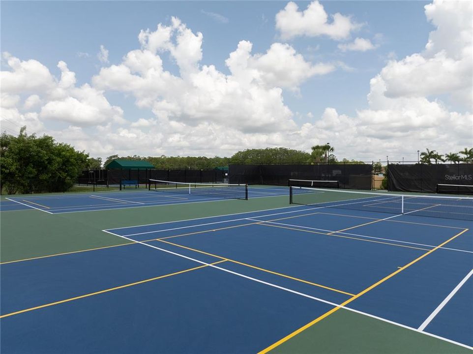 待售: $289,999 (3 贝兹, 2 浴室, 1684 平方英尺)