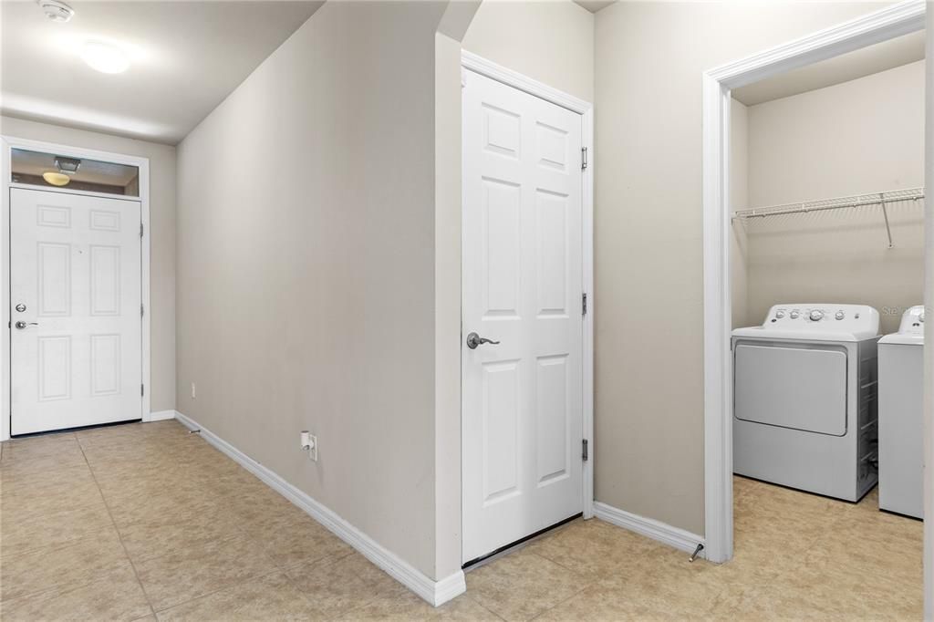 待售: $289,999 (3 贝兹, 2 浴室, 1684 平方英尺)