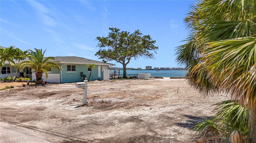 For Sale: $1,500,000 (0.28 acres)