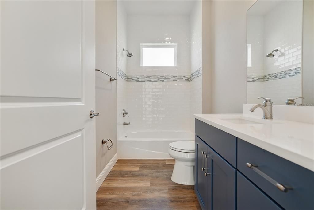 待售: $708,331 (3 贝兹, 2 浴室, 2369 平方英尺)