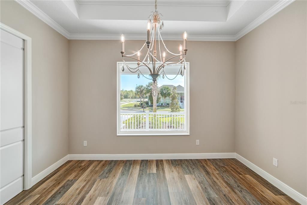 待售: $708,331 (3 贝兹, 2 浴室, 2369 平方英尺)