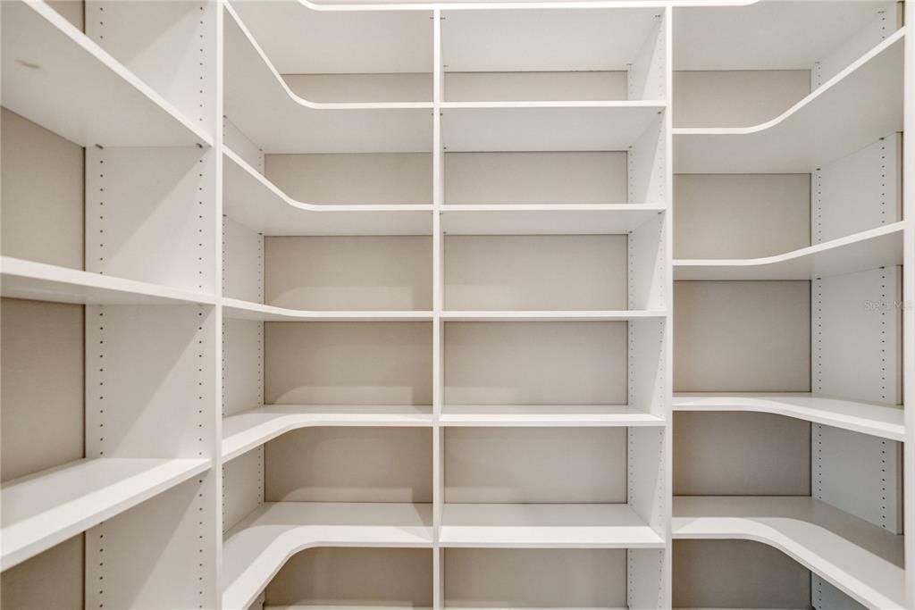 待售: $708,331 (3 贝兹, 2 浴室, 2369 平方英尺)