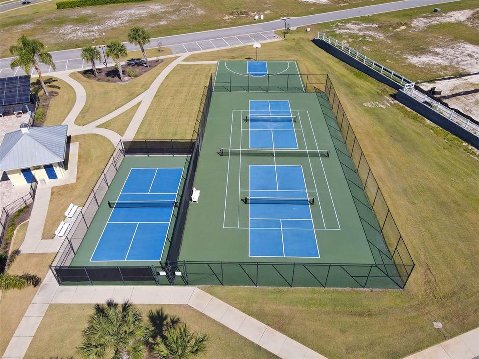 待售: $708,331 (3 贝兹, 2 浴室, 2369 平方英尺)