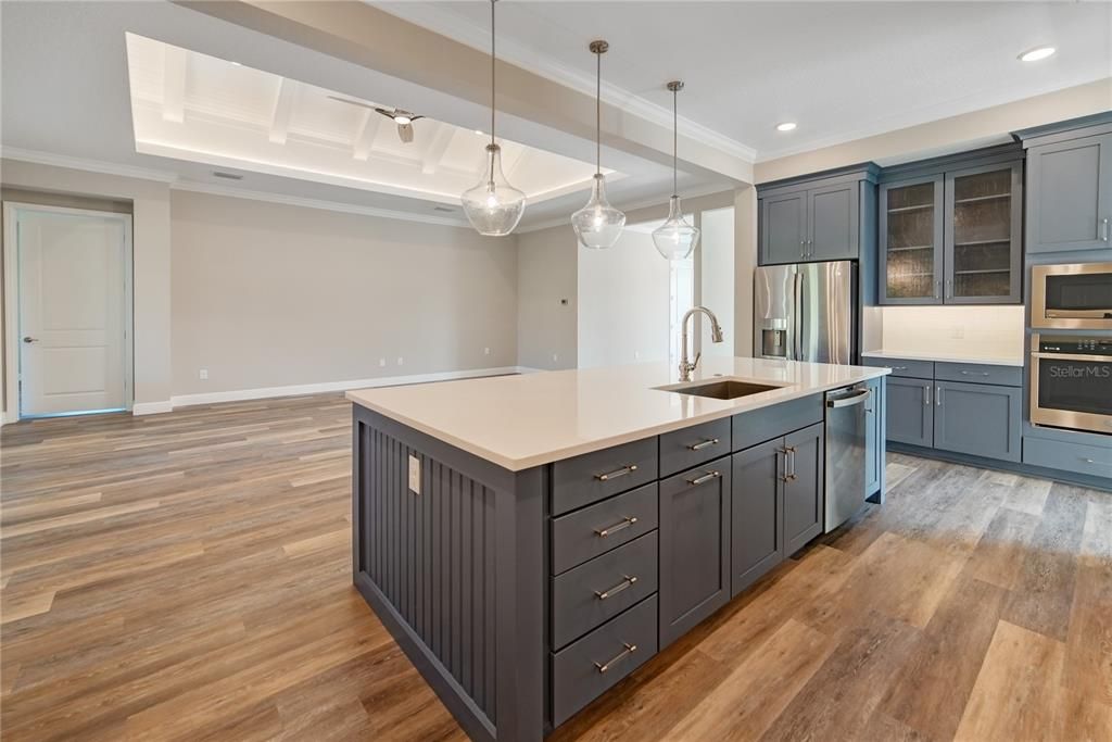 待售: $708,331 (3 贝兹, 2 浴室, 2369 平方英尺)