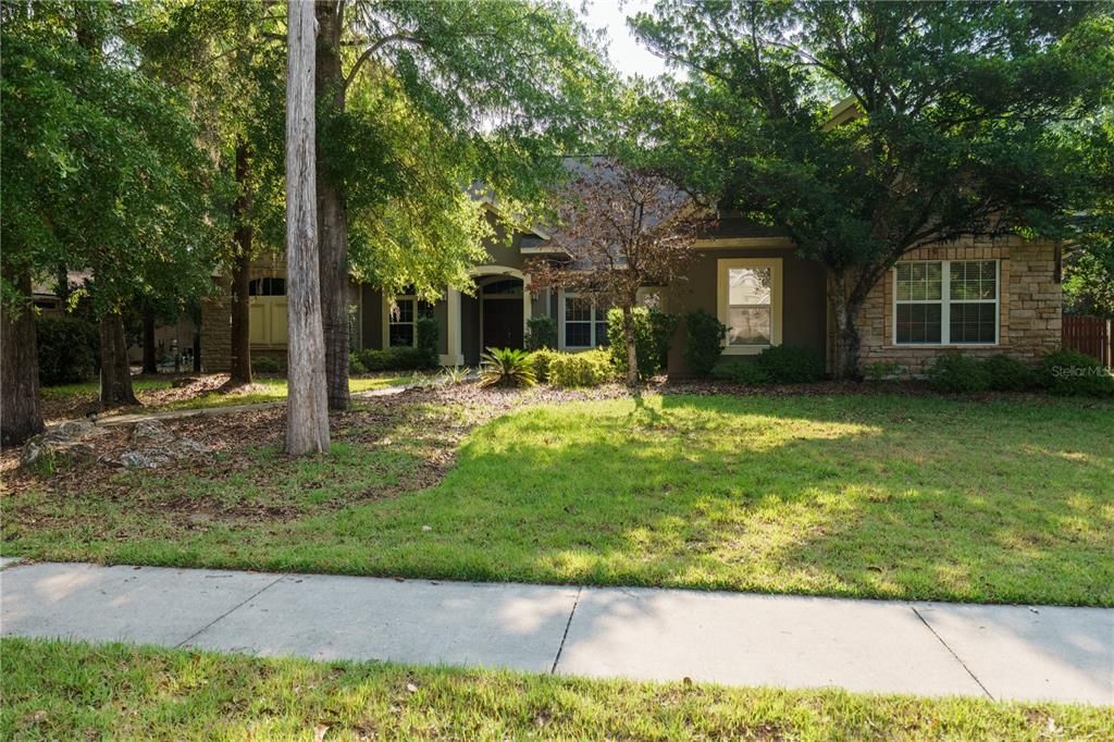 Activo con contrato: $704,999 (4 camas, 3 baños, 3159 Pies cuadrados)