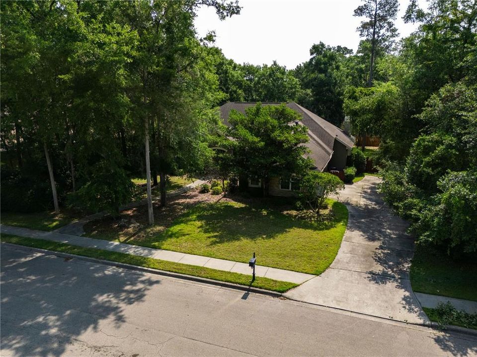 Activo con contrato: $704,999 (4 camas, 3 baños, 3159 Pies cuadrados)